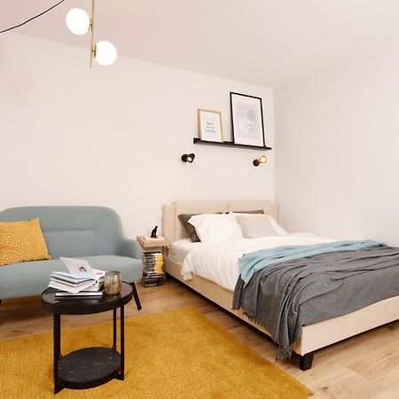 Brand New Lovely Studio Near Metro Station Bukarest Eksteriør billede