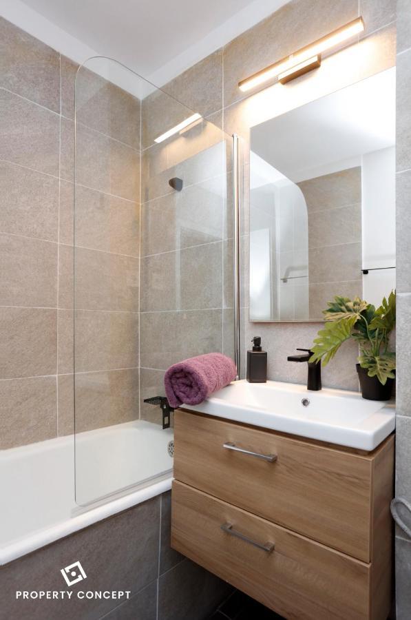 Brand New Lovely Studio Near Metro Station Bukarest Eksteriør billede