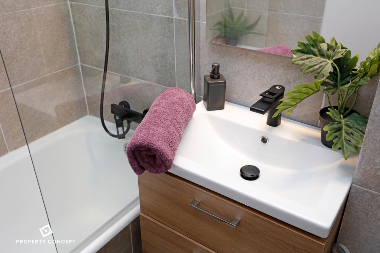 Brand New Lovely Studio Near Metro Station Bukarest Eksteriør billede
