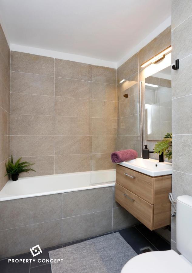 Brand New Lovely Studio Near Metro Station Bukarest Eksteriør billede